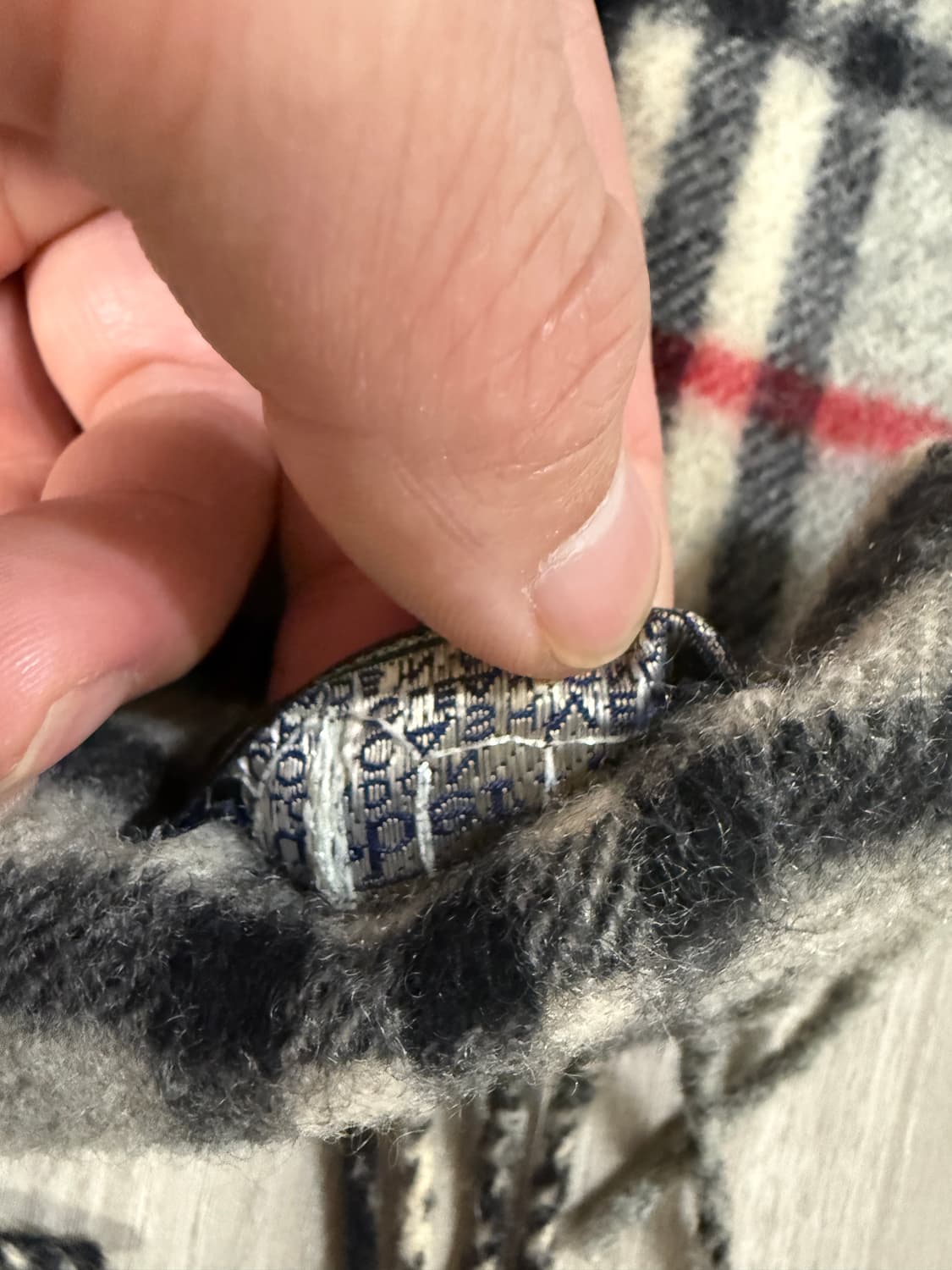 [정품] 버버리 캐시미어 100% 머플러 상품이미지4