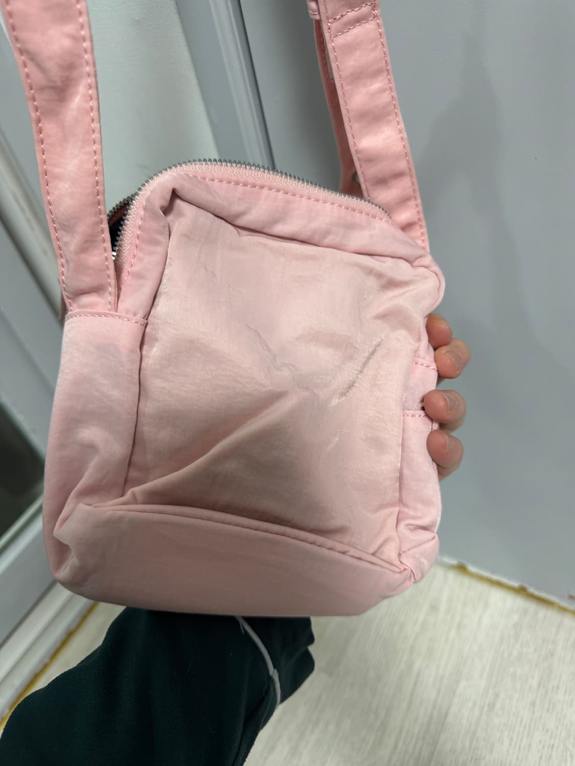 마뗑킴 카고 크로스 미니백 핑크 상품이미지4