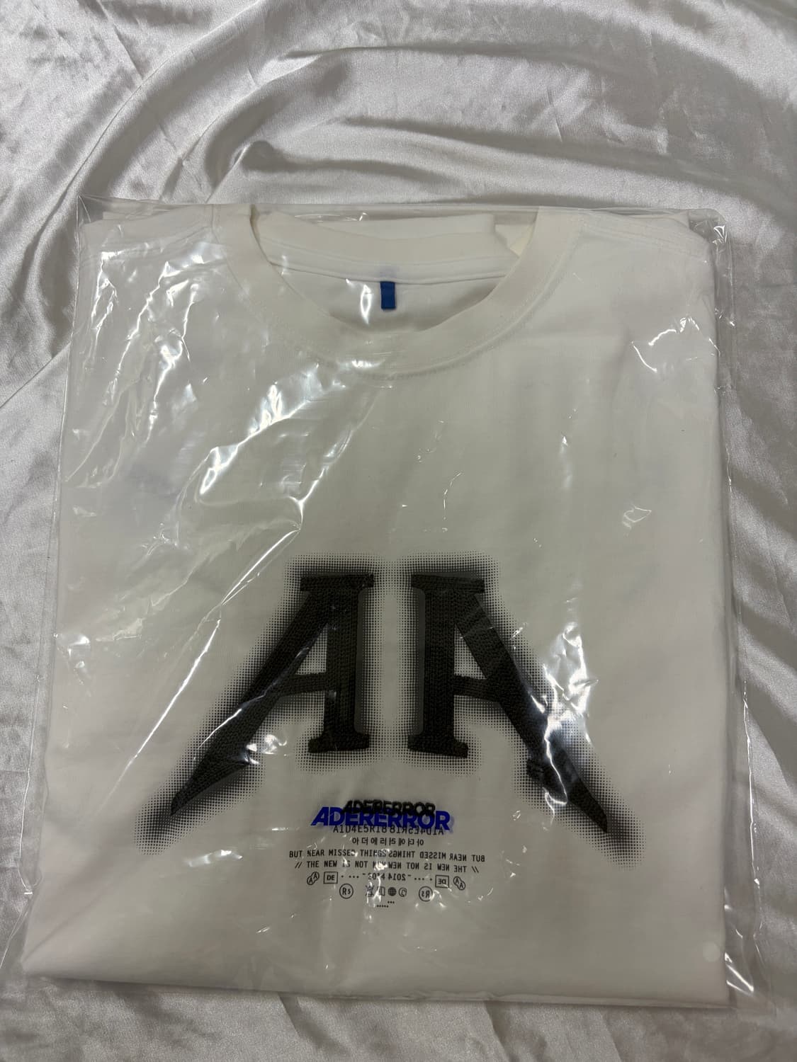 (M) 아더에러 놀크 로고 티셔츠 오프 화이트 상품이미지5
