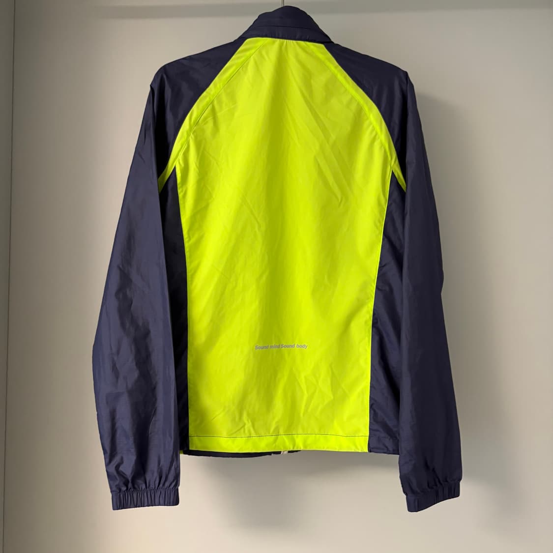 Asics navy windbreaker 상품이미지3