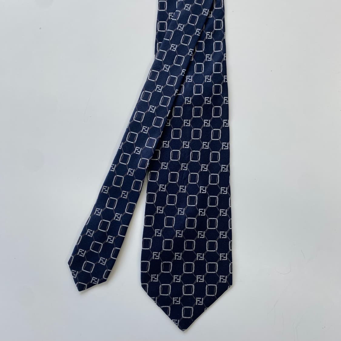 펜디 (FENDI) 모노그램 명품 정품 넥타이 상품이미지1