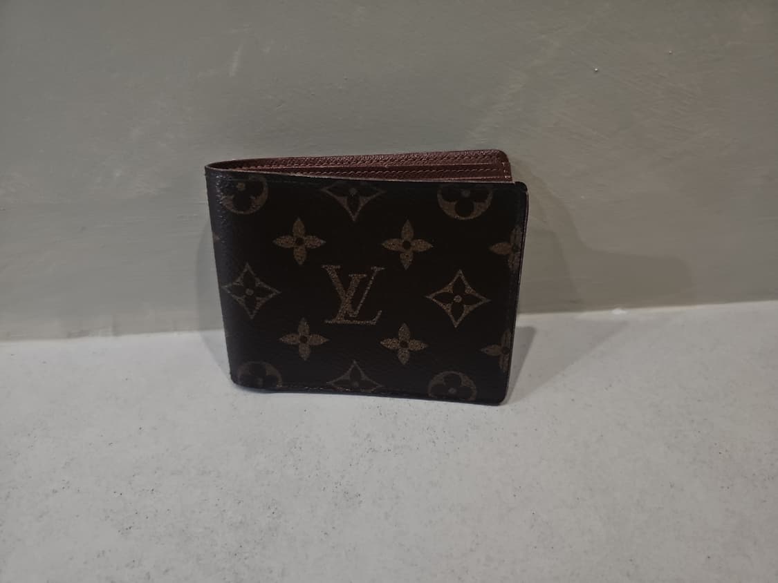 루이비통 정품 모노그램 이클립스 반지갑 팝니다 상품이미지3