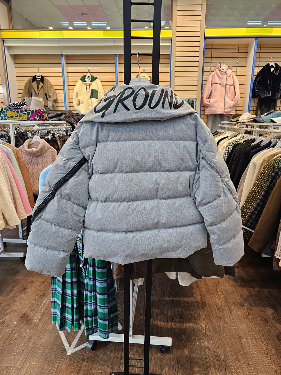 no.107 데상트 덕다운 숏패딩 크롭패딩 (XS) 상품이미지4