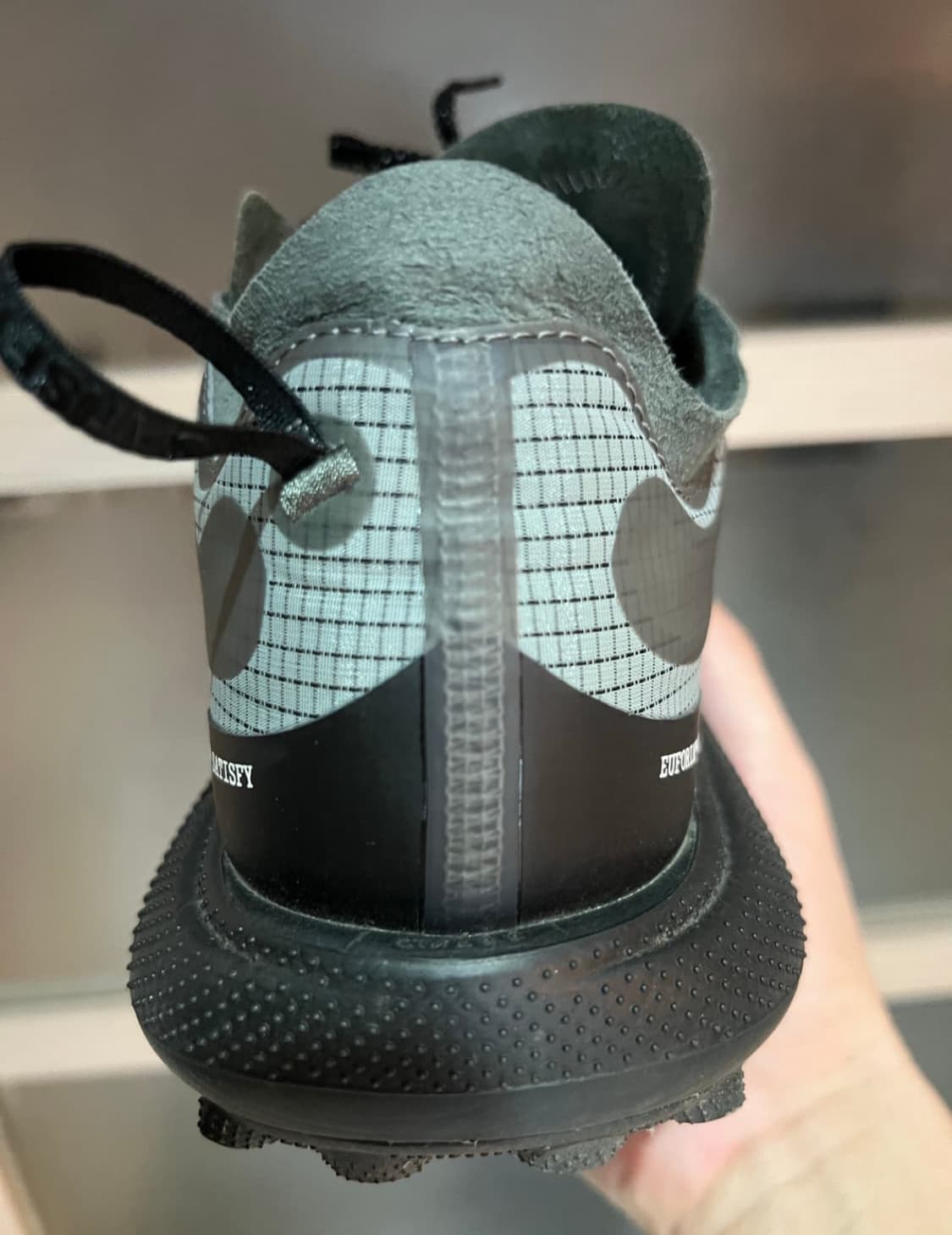 새티스파이 더 라커 쉐도우 270 상품이미지3