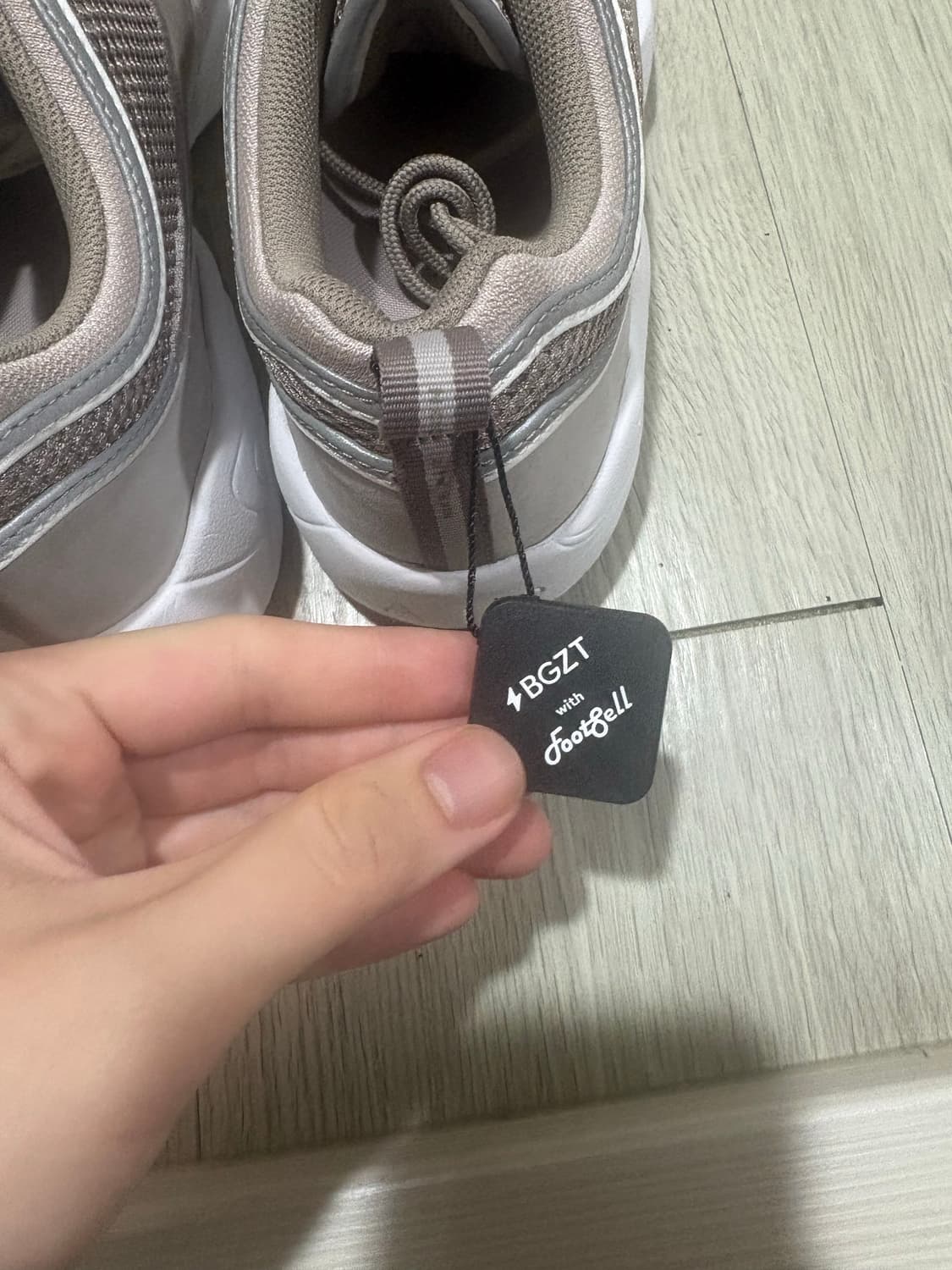 나이키 에어 줌 스피리돈 문 파티클 상품이미지5