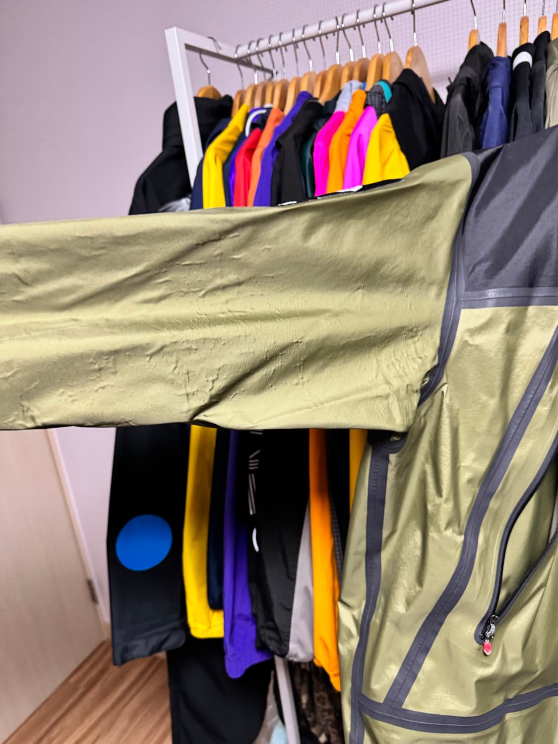 슈프림 x 노스페이스 서밋 시리즈 아우터 테이프 심 자켓 올리브 xl 상품이미지3