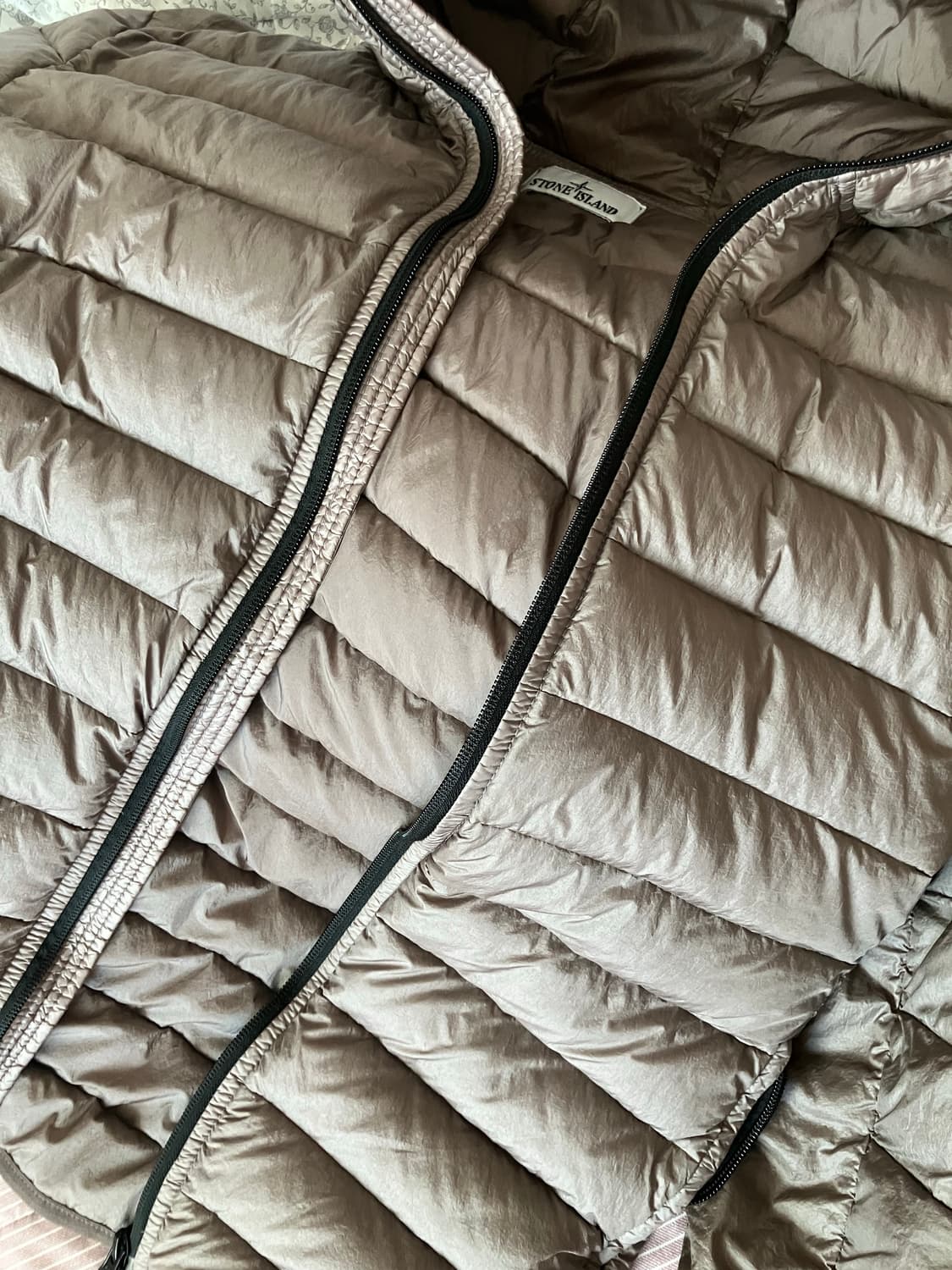 스톤 아일랜드 경량패딩 상품이미지2