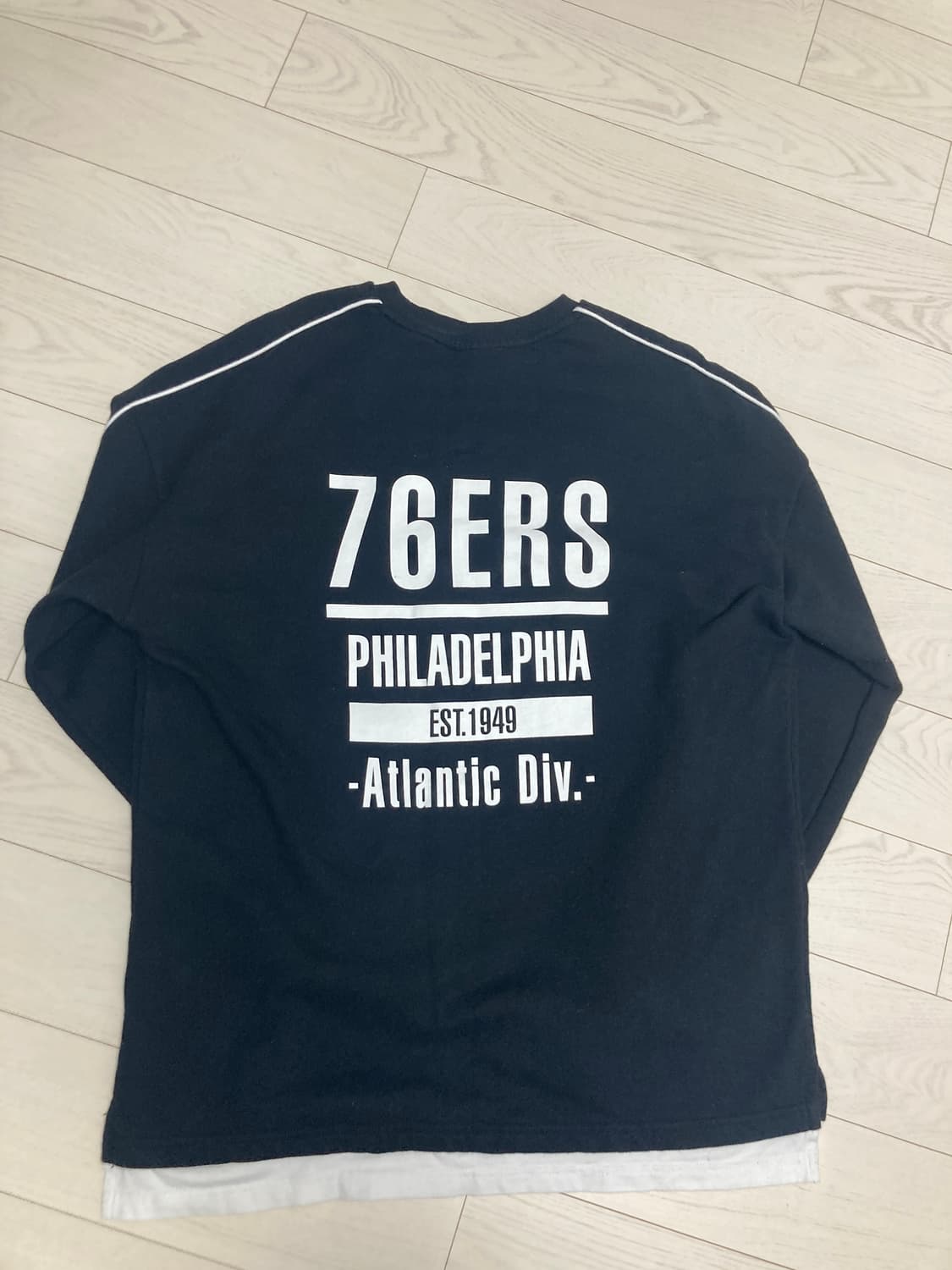 NBA 필라델피아 76ers 맨투맨 블랙 상품이미지2