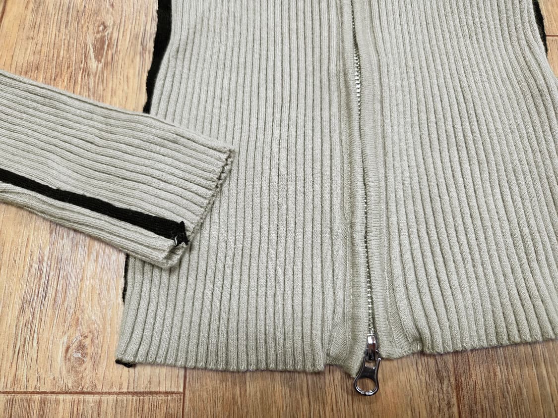 더포르타(Porta) 라인 리브드 니트집업 55-66 새상품 상품이미지7