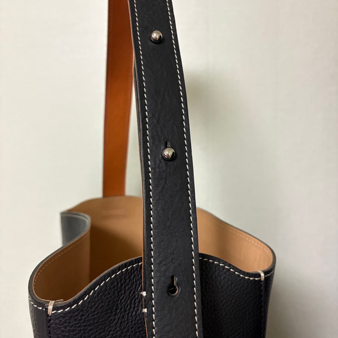 프루아 아를 ffroi arles 버킷백 상품이미지4