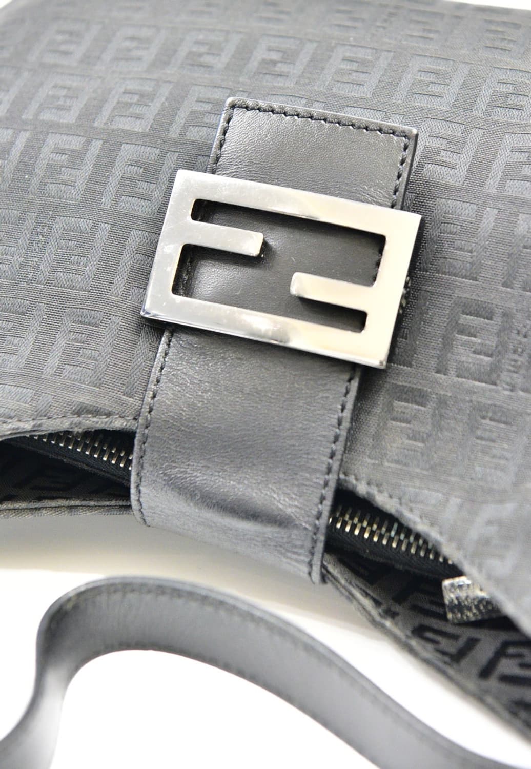 펜디 쥬카 FF 호보백 (정품) 상품이미지7