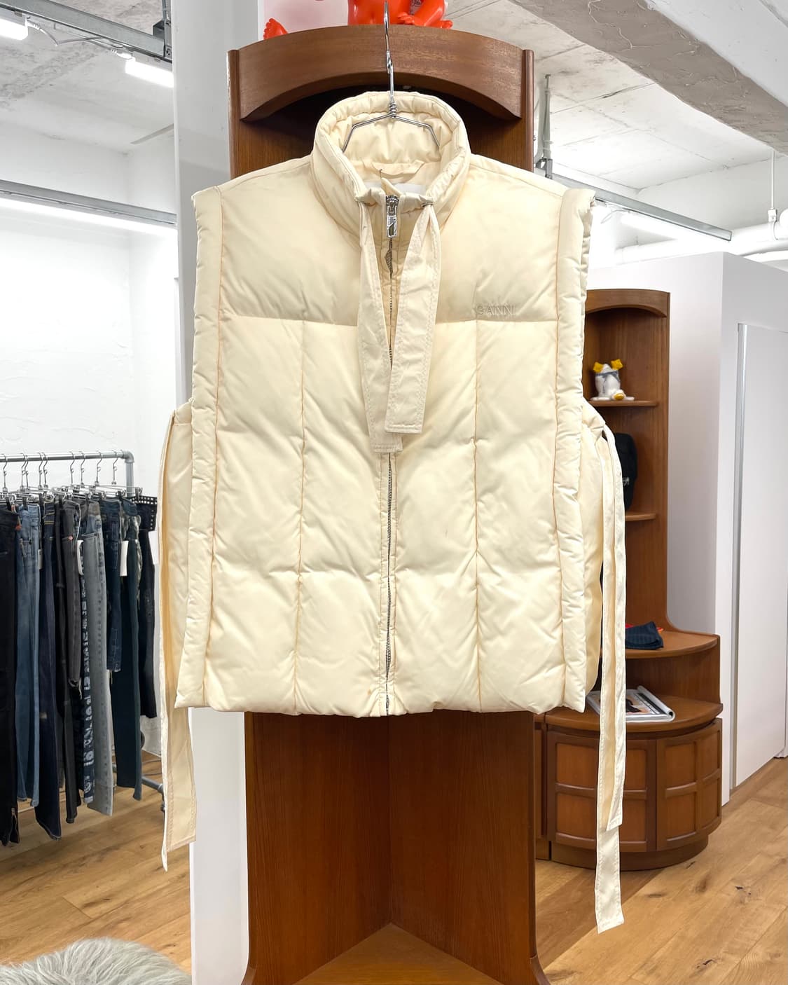 GANNI 가니 스트랩 다운 베스트 상품이미지6