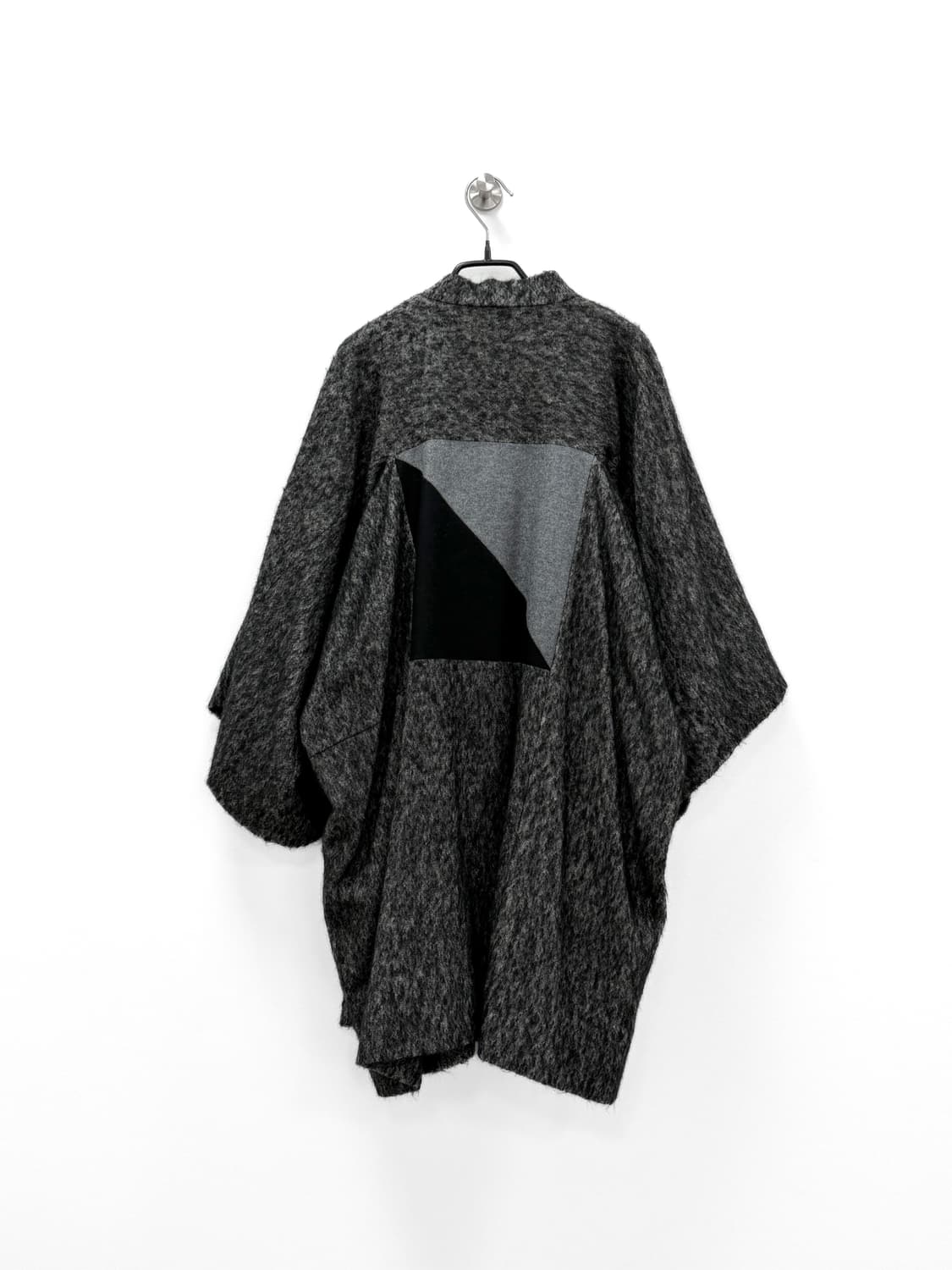 버나드 윌헴 지오메트릭 패치워크 울 케이프 코트 상품이미지2