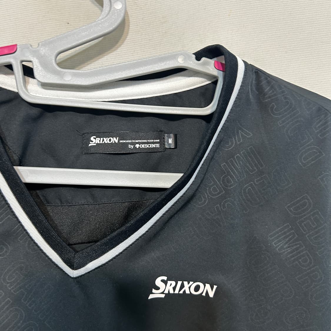 스릭슨 데상트 풀오버 윈드자켓 M 상품이미지2