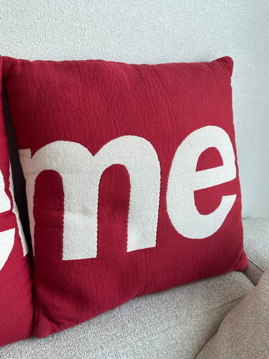 슈프림 x 줄 팡스 필로우 레드 (3개 세트) 슈프림 쿠션 상품이미지5