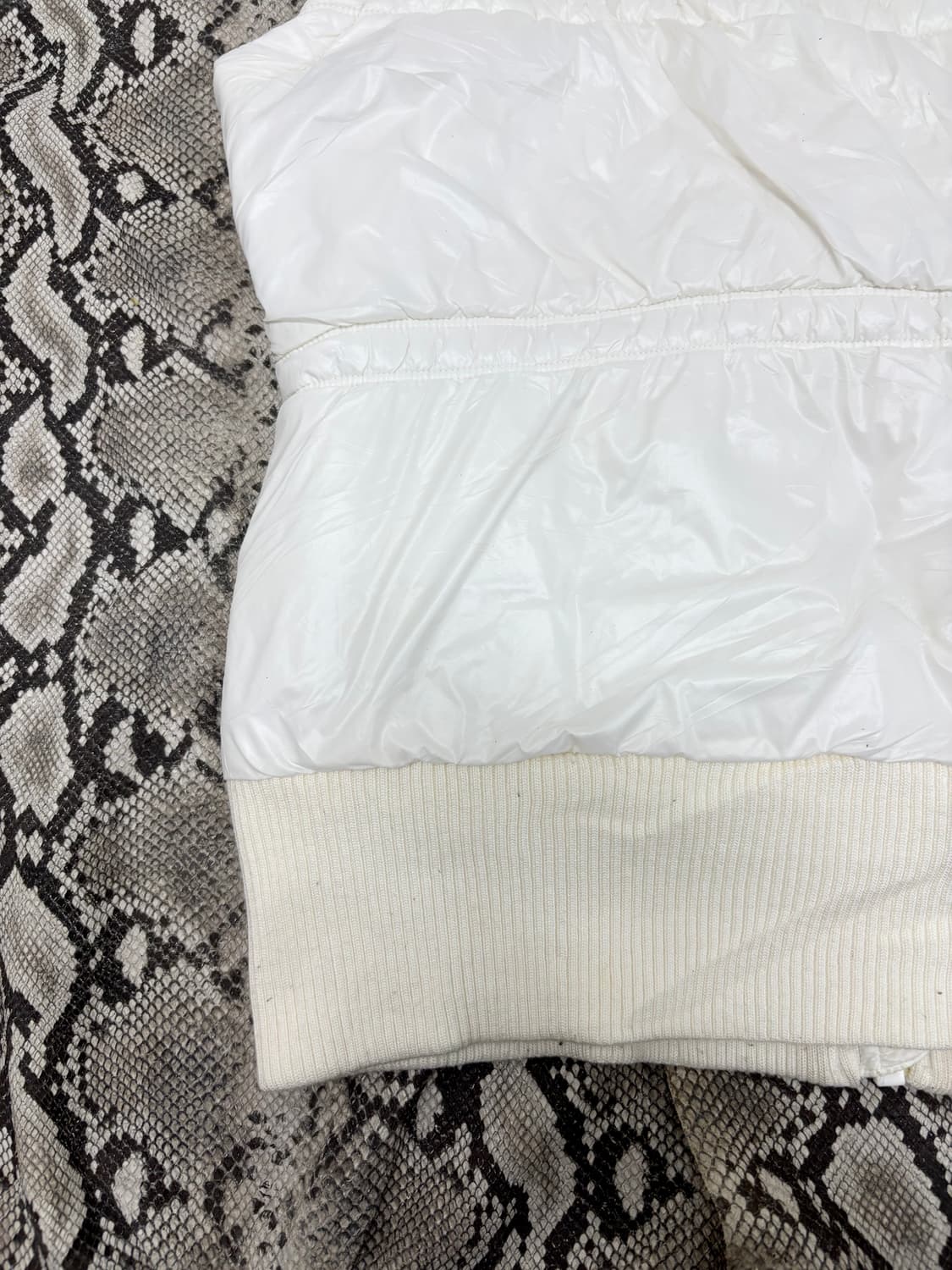 “ADIDAS” Silver Logo White Vest Padding 상품이미지10