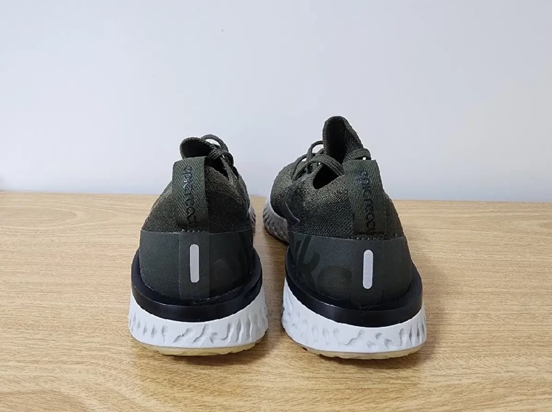 (225mm)나이키 우먼스 에픽 리액트 플라이니트 운동화 카키 상품이미지4