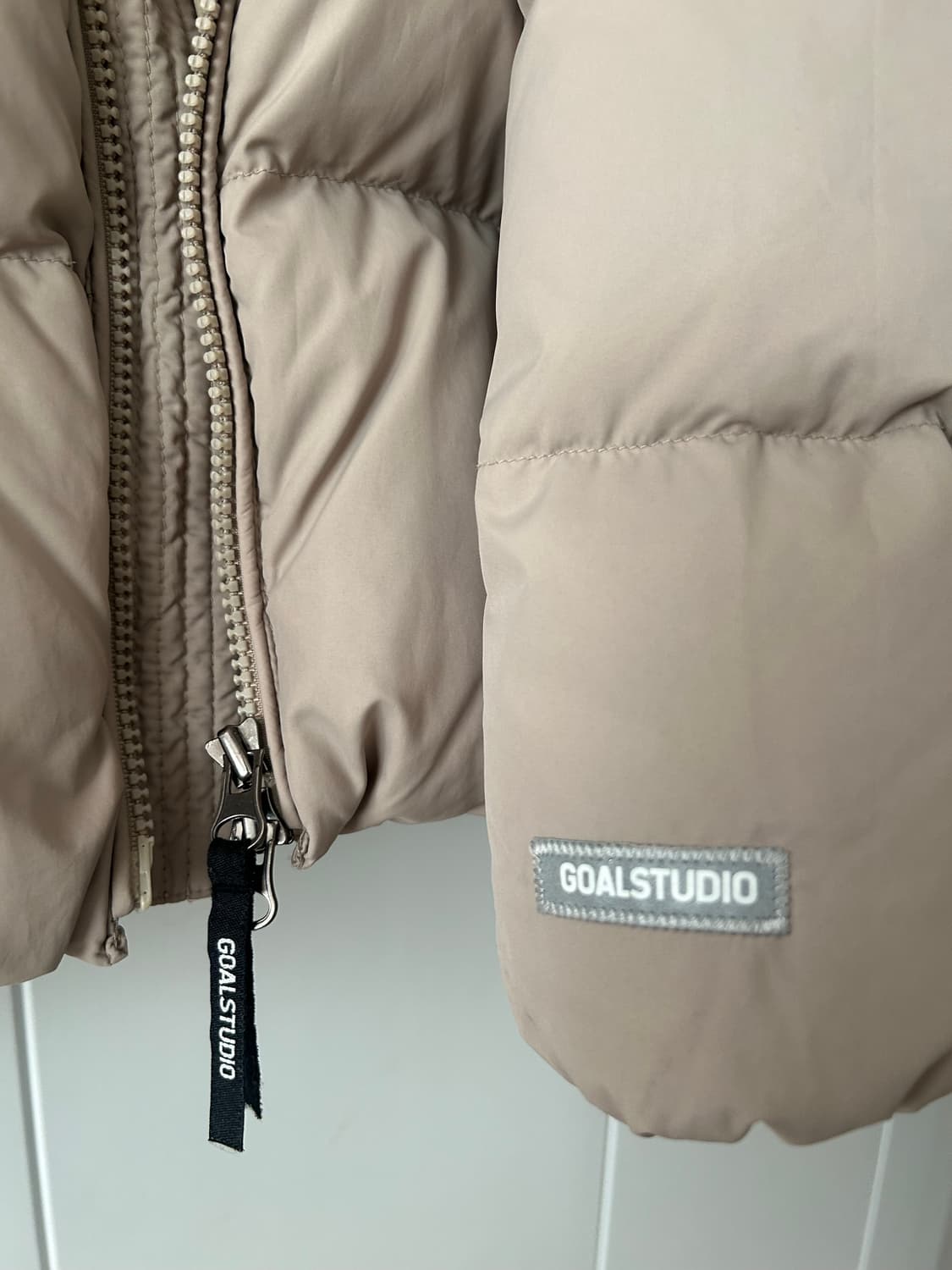 골스튜디오 베이지 패딩 L 상품이미지4