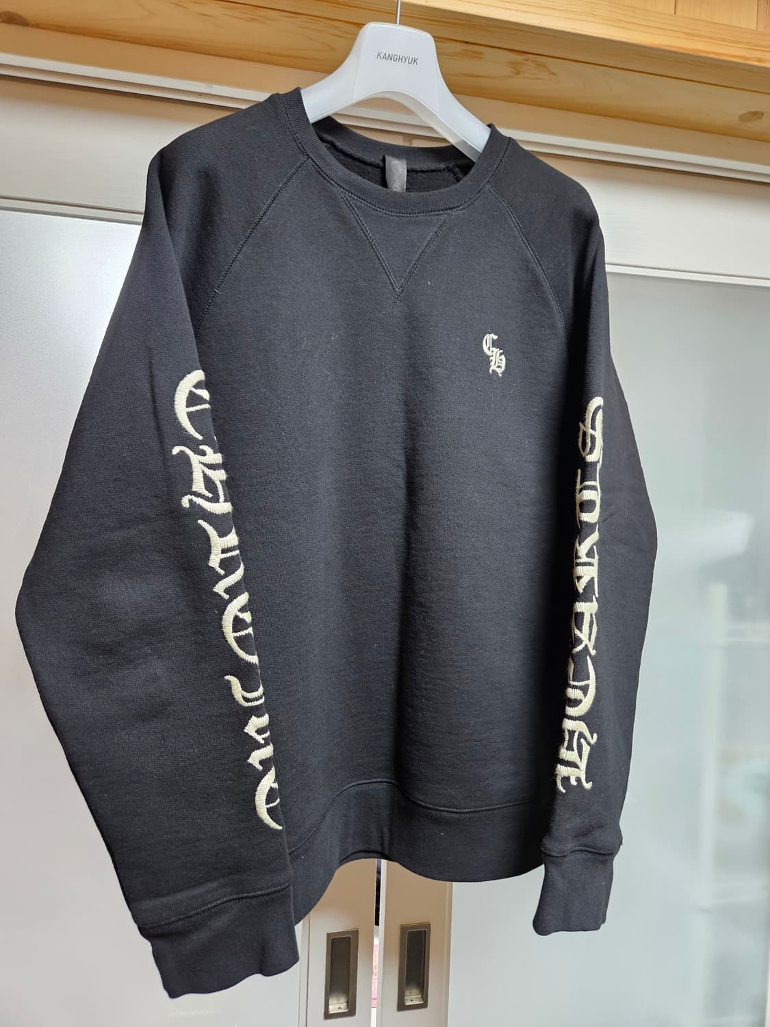 [L] 크롬하츠 자수 크루넥 상품이미지1