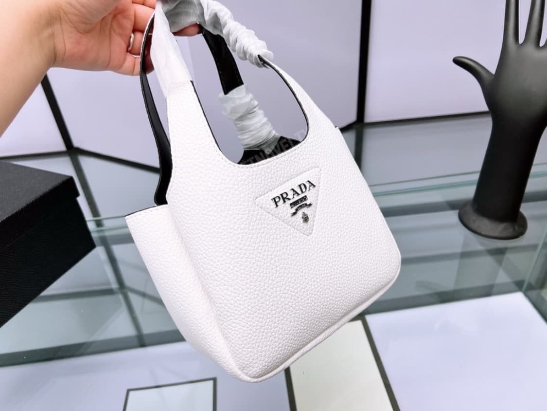 프라다 뷰티 레더 미니 토드백 화이트 풀박스 무료배송 상품이미지8