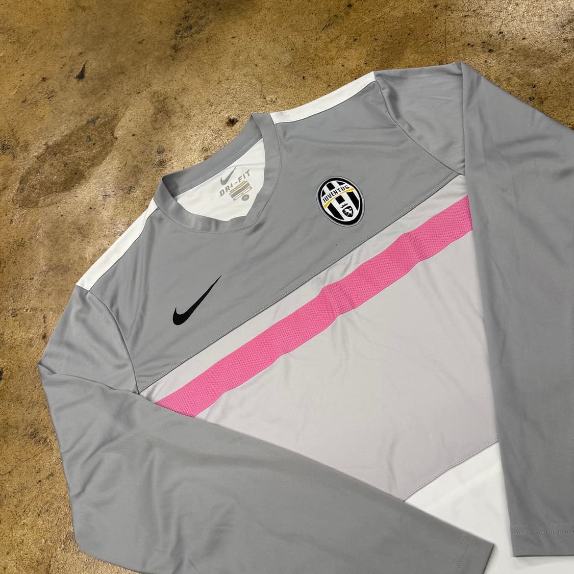 [정품/M,100] 나이키 스우시 유벤투스 트레이닝 롱슬리브 긴팔 b14 상품이미지1