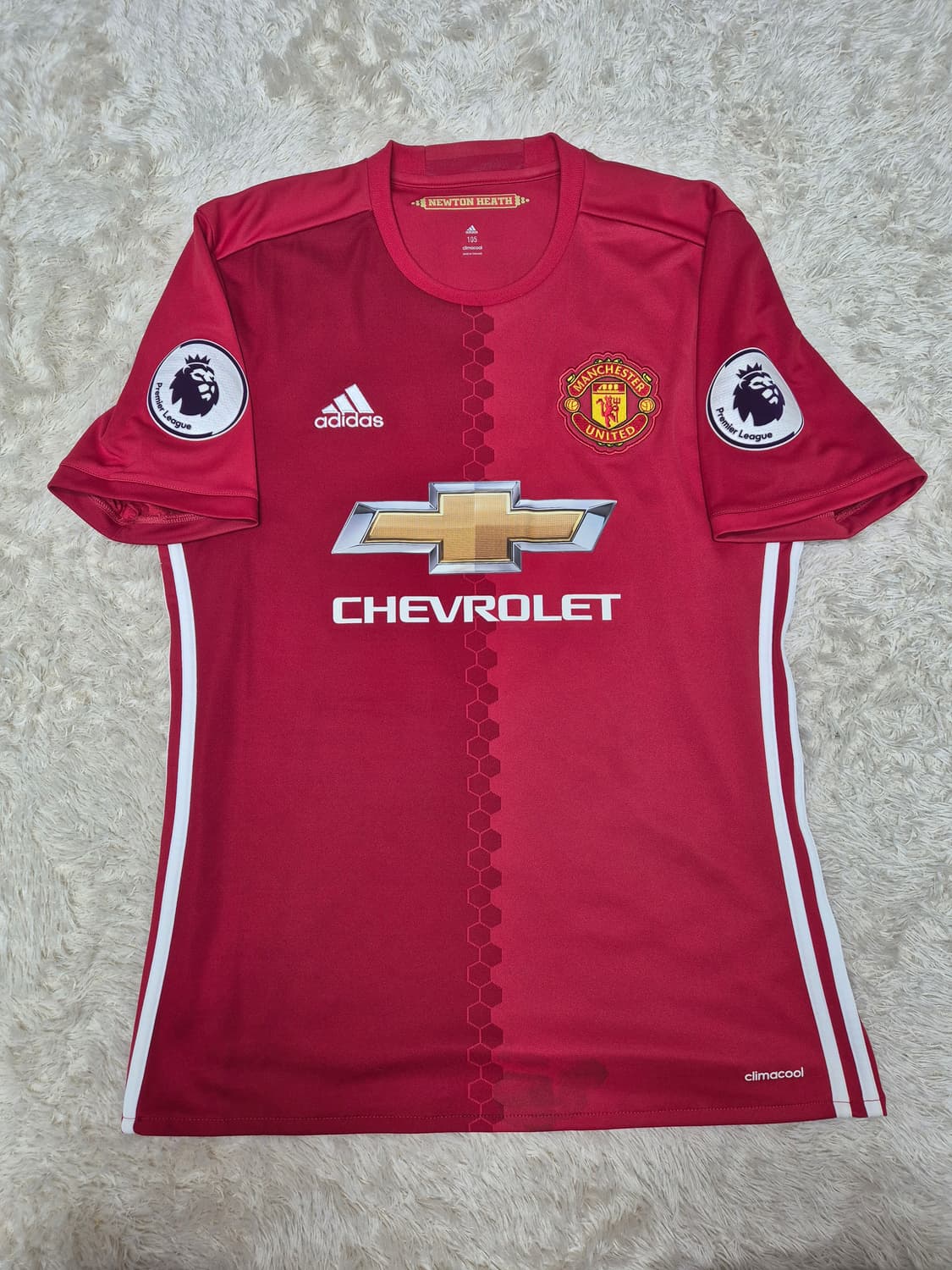 16-17 맨유 홈 유니폼 (No.6 포그바) - 105 사이즈 상품이미지1