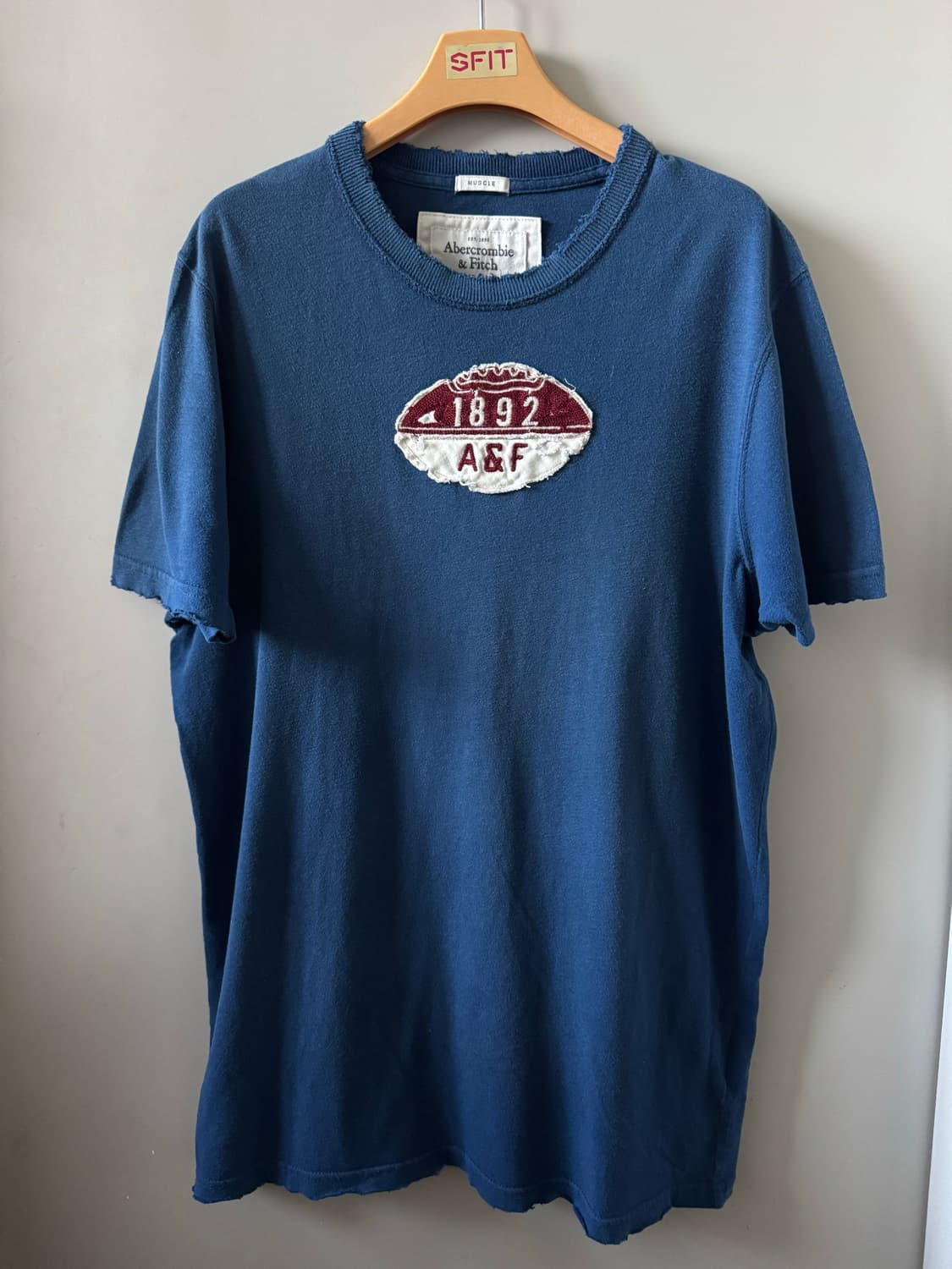 아베크롬비 1892 A&F 컷팅 반팔 티셔츠L 상품이미지1