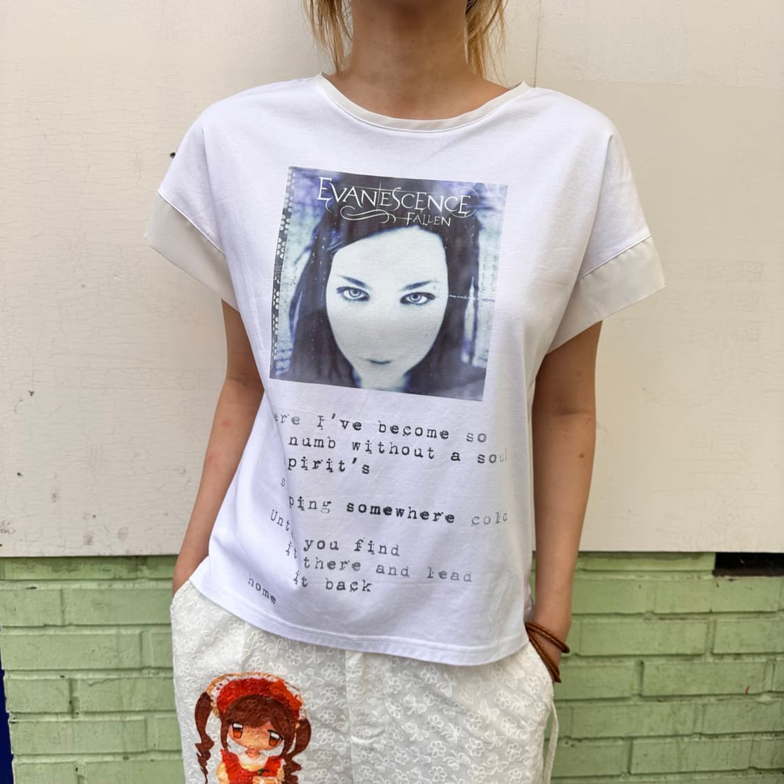 White Raglan Chiffon Sleeve Reprint T-Sh 상품이미지2