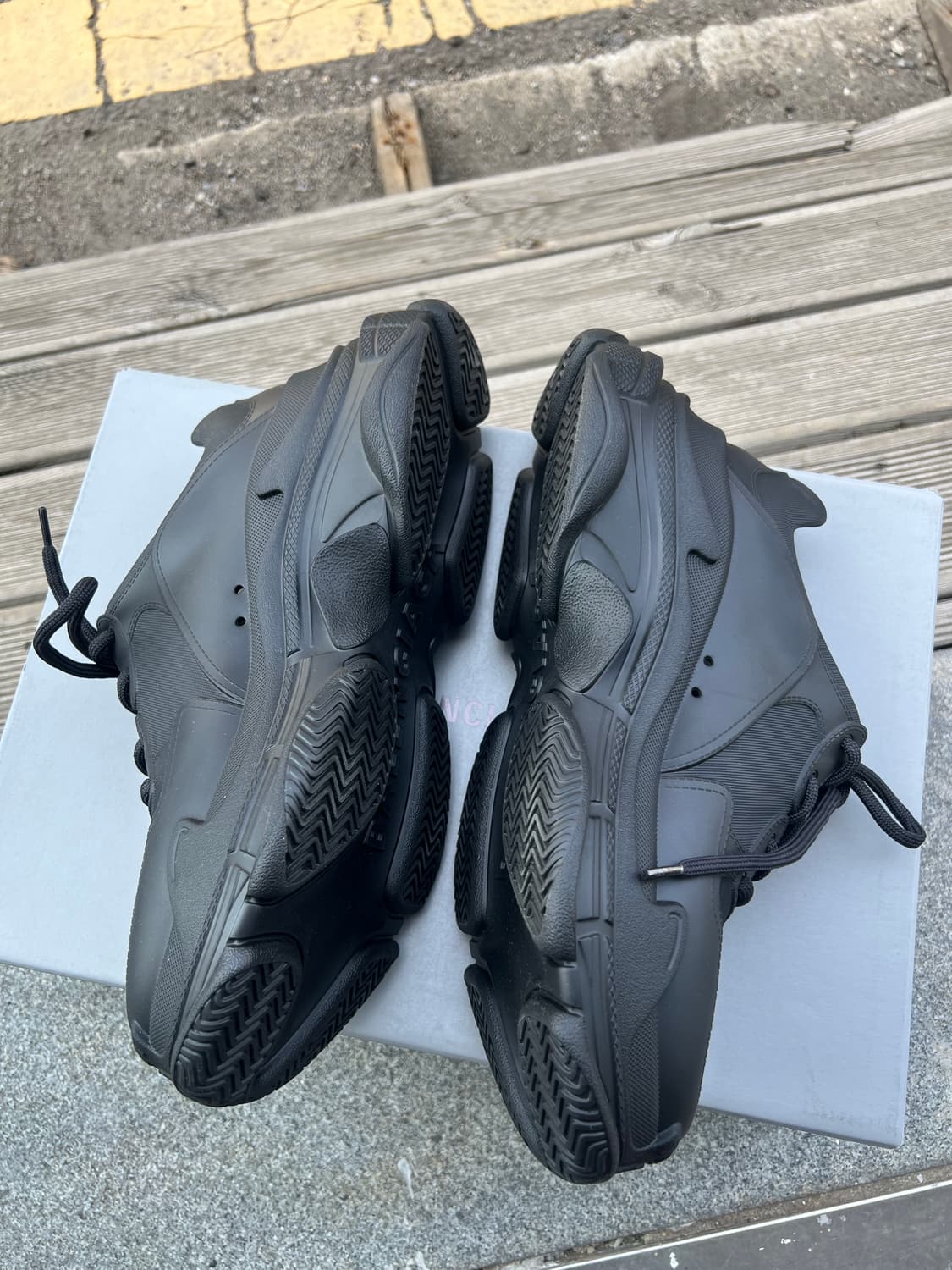 (새상품) 발렌시아가 트랙 뮬 스니커즈 41 상품이미지6