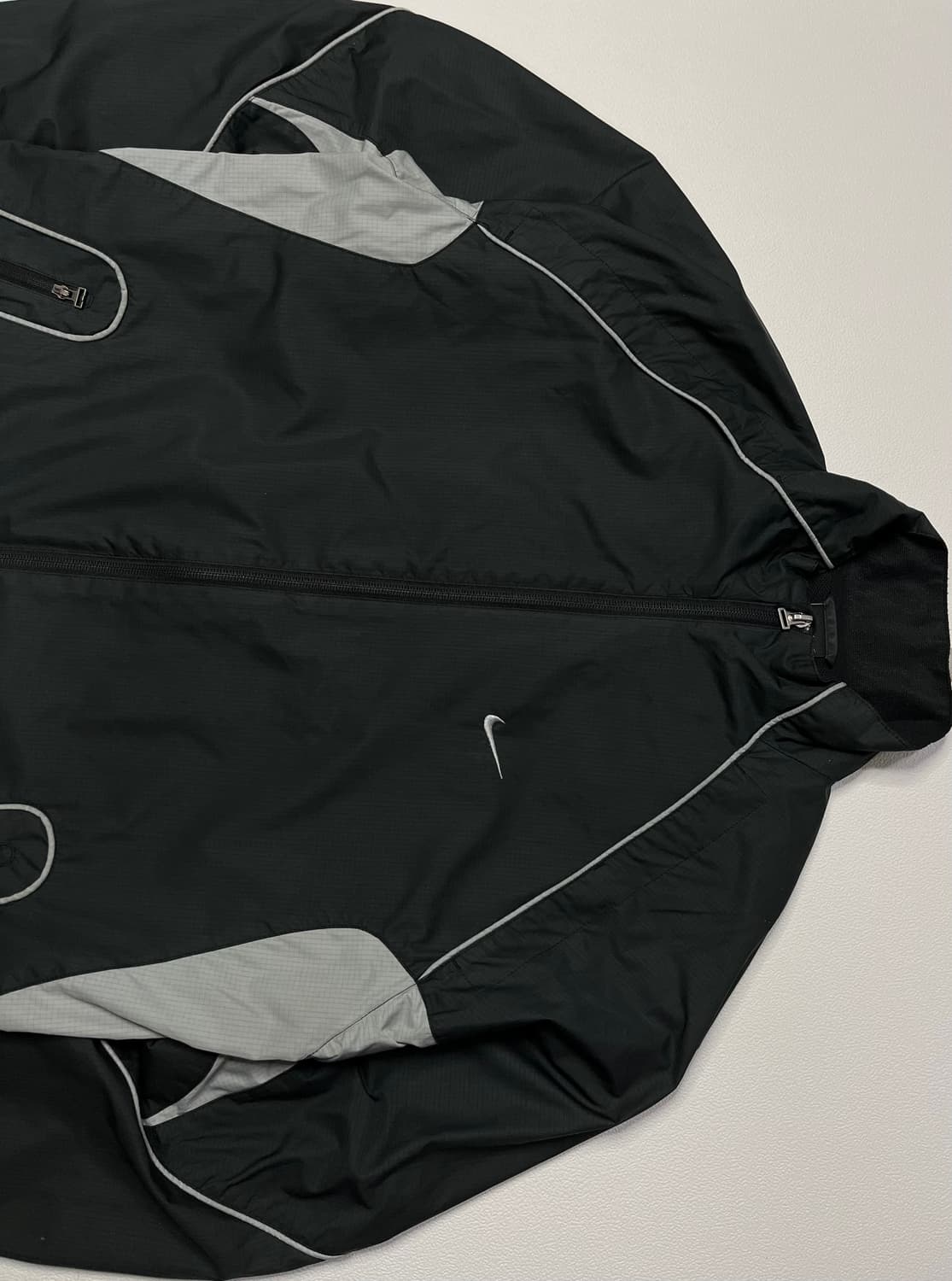 나이키 올드스쿨 블랙 바람막이 상품이미지3