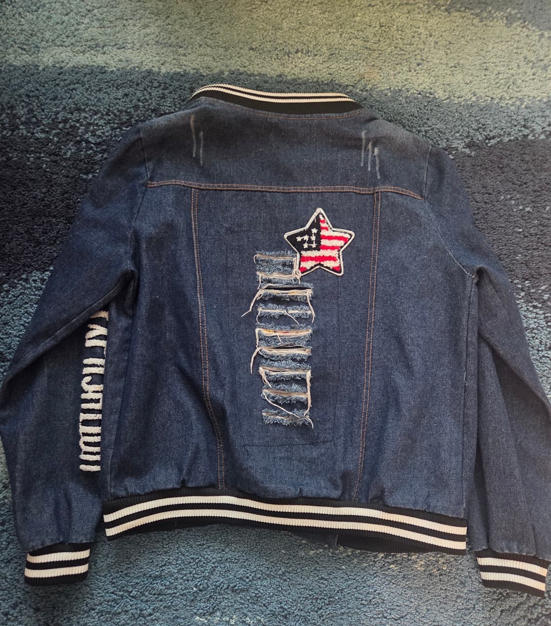 택포)(주의사항)빈티지 스컬자수 샌즈파피루스 미국별자수 데님바시티자켓 상품이미지3