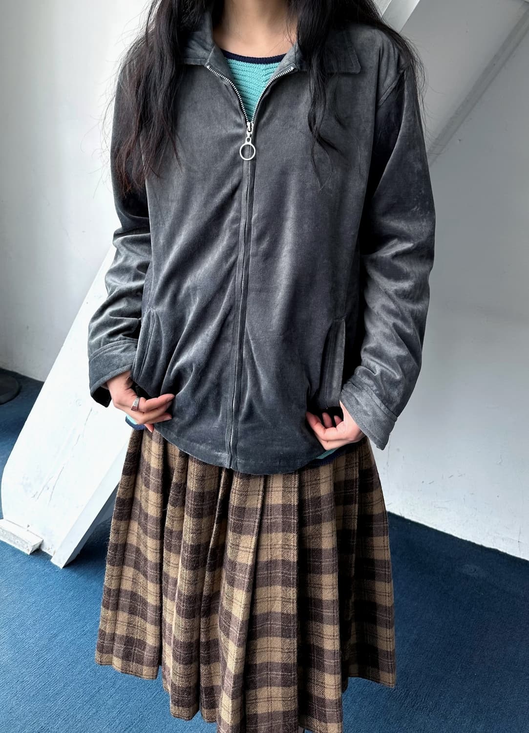 Velour fabric zip single jacket 상품이미지8