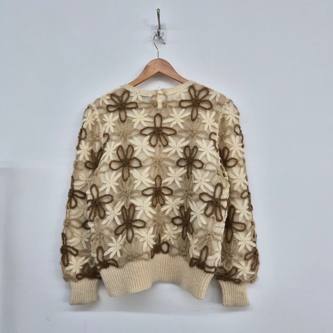 핸드메이드 플라워 자수 니트 스웨터 여성 M 상품이미지5