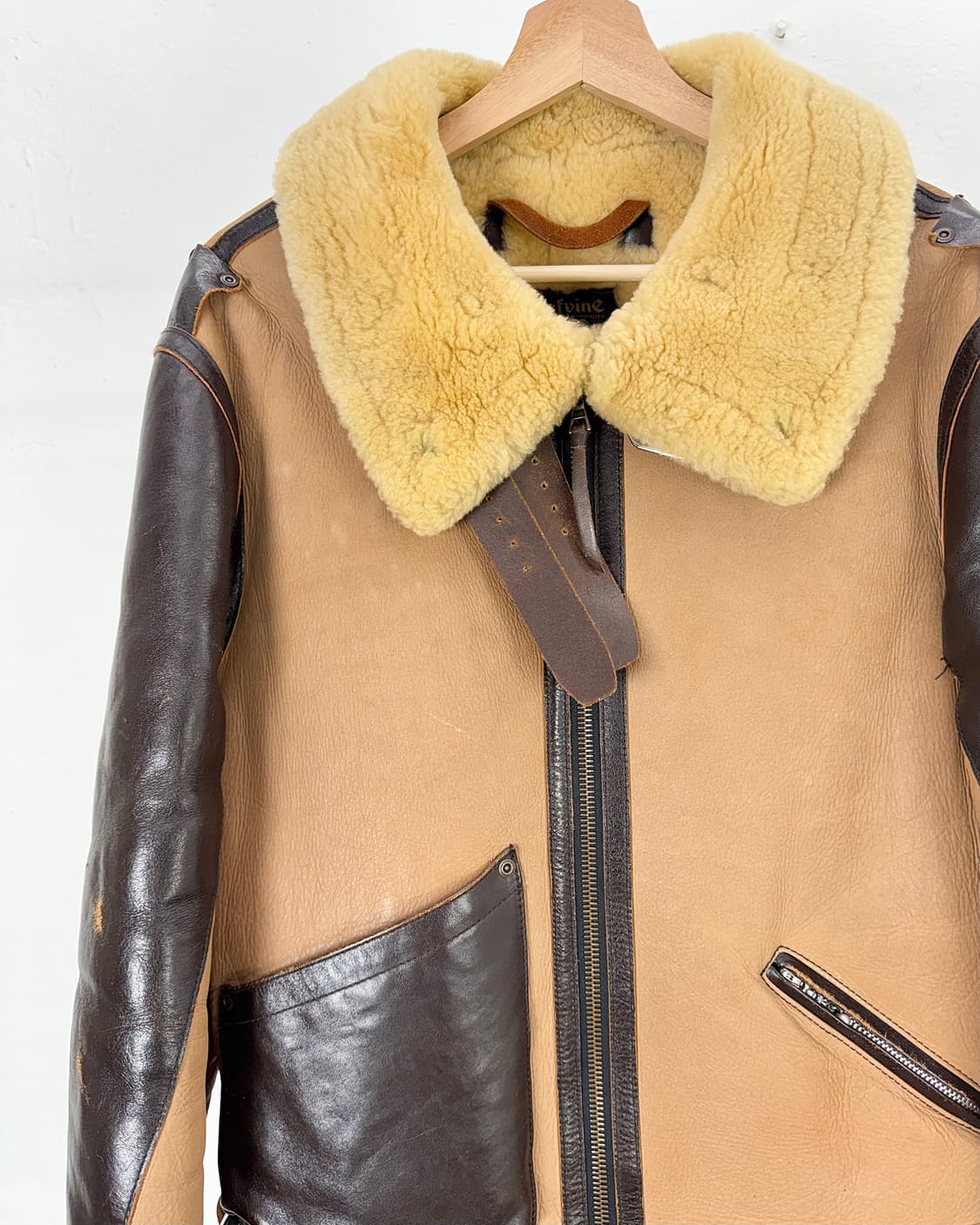 디아프바인 D-276 type b-3 브라운 무스탕 자켓 상품이미지3