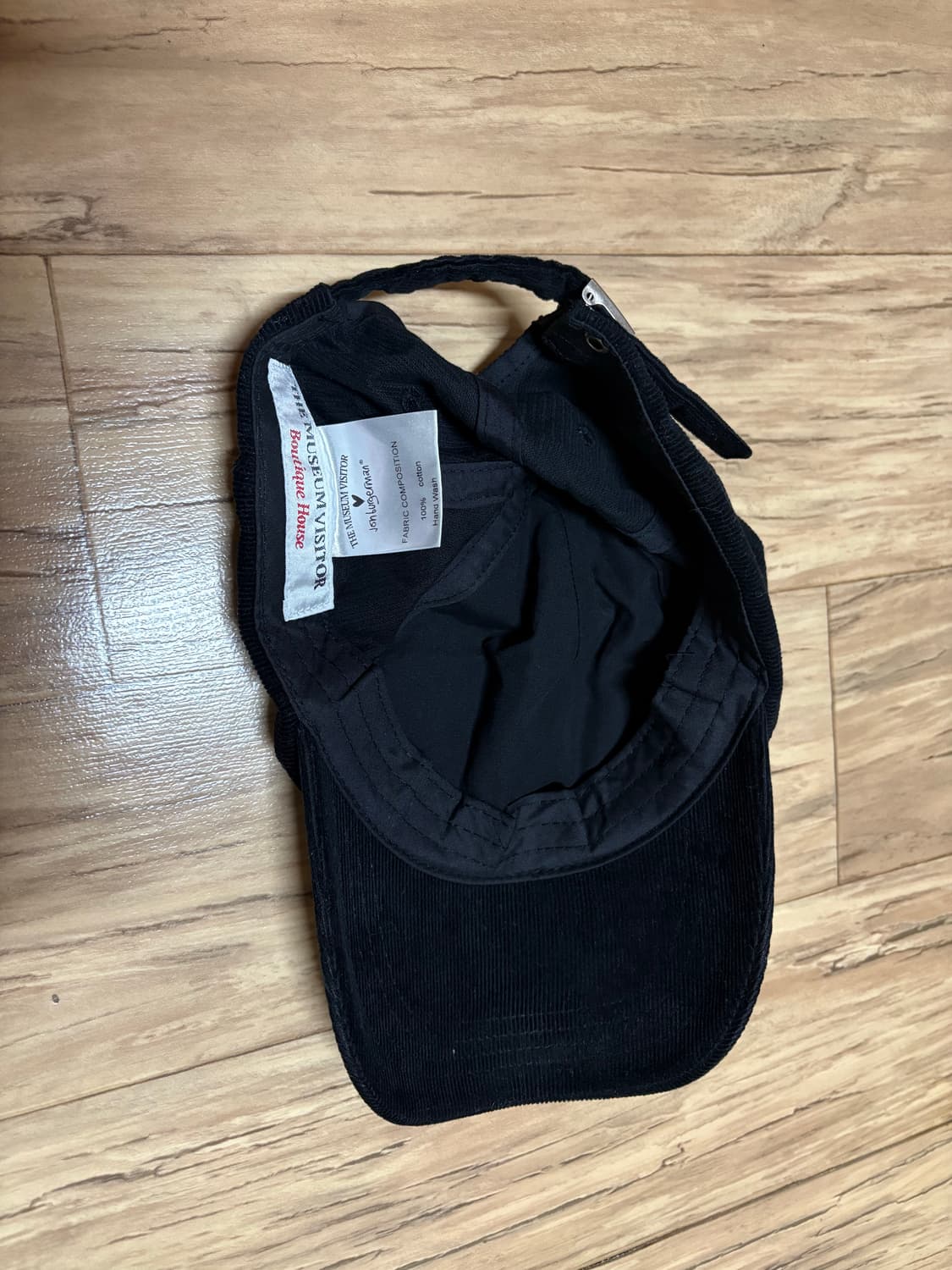 더뮤지엄비지터 모자 상품이미지2