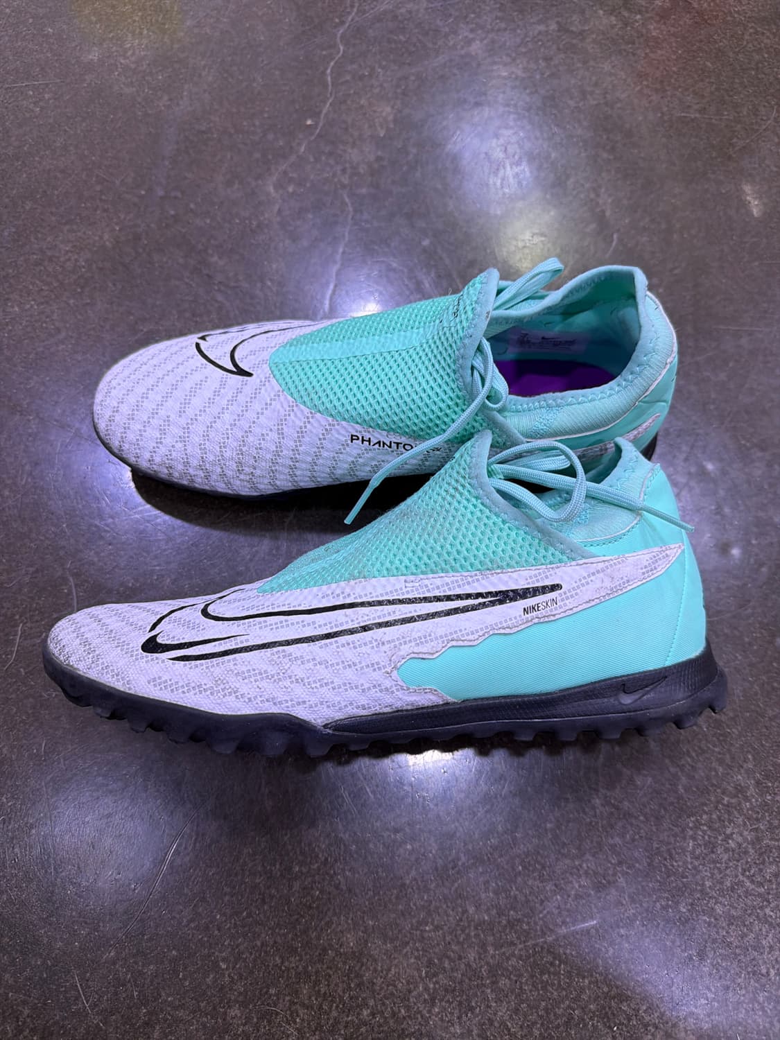 나이키 팬텀 GX 아카데미 DF TF 풋살화 250 상품이미지7