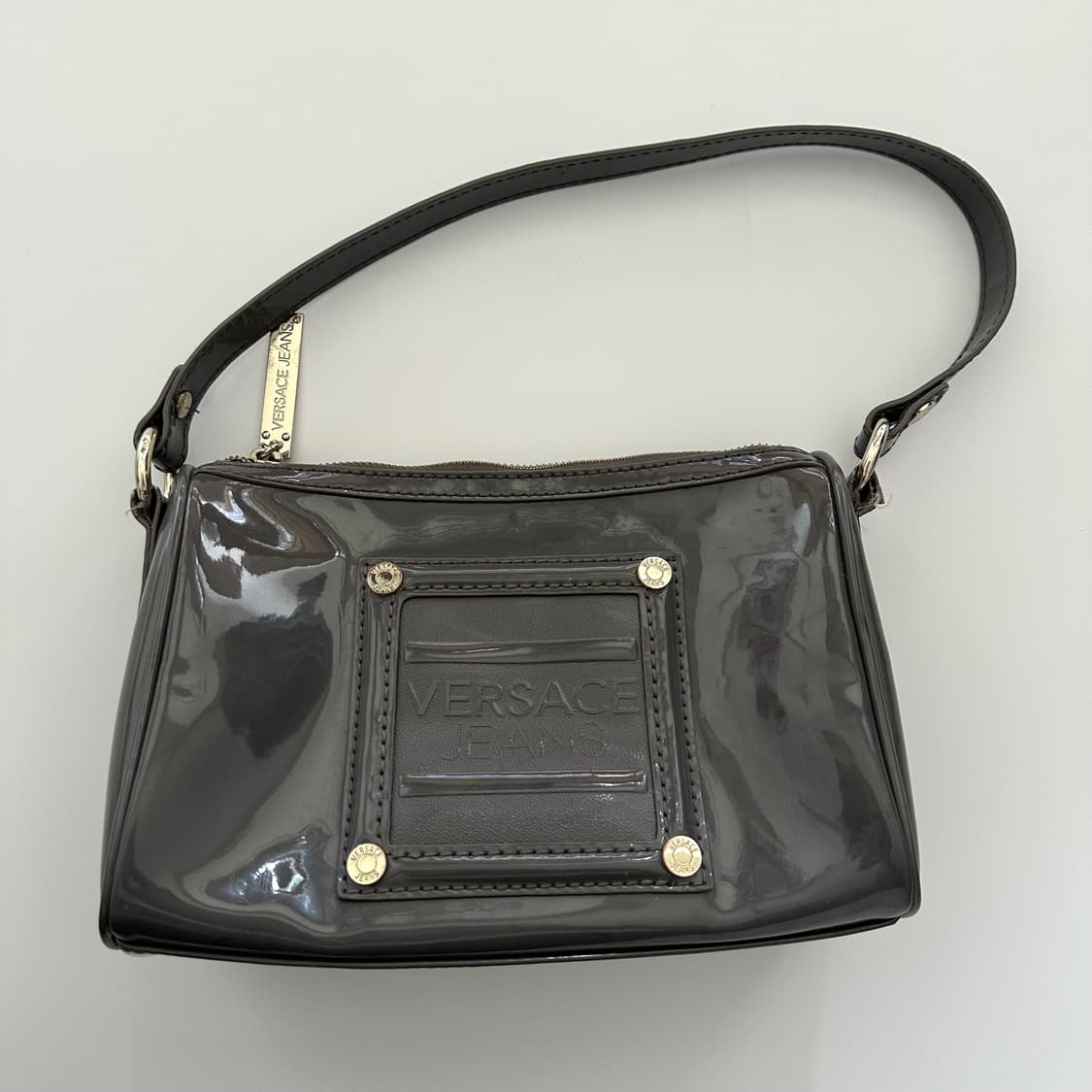베르사체 versace jeans 로고 에나멜 토트백 상품이미지2