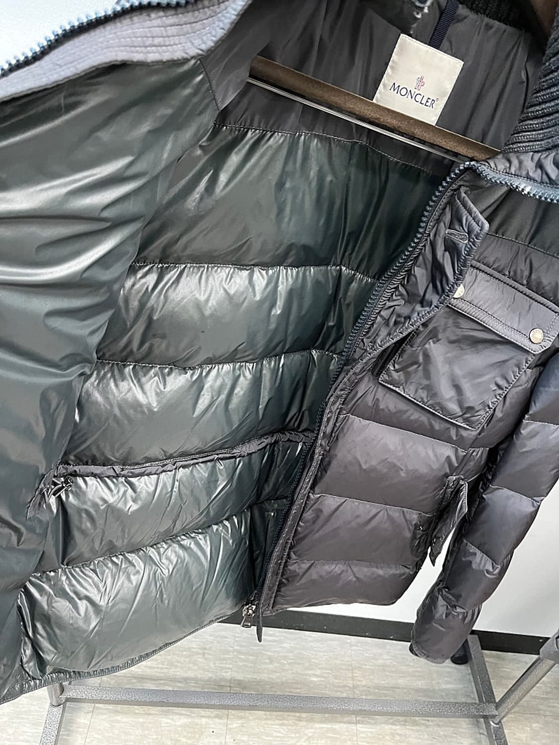 110) 몽클레어 다운 후드패딩 상품이미지5