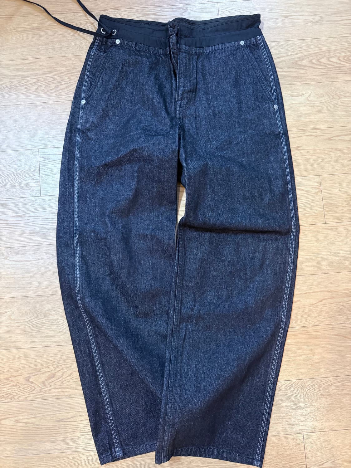 언어팩티드 플랙 데님 블랙-M 상품이미지2