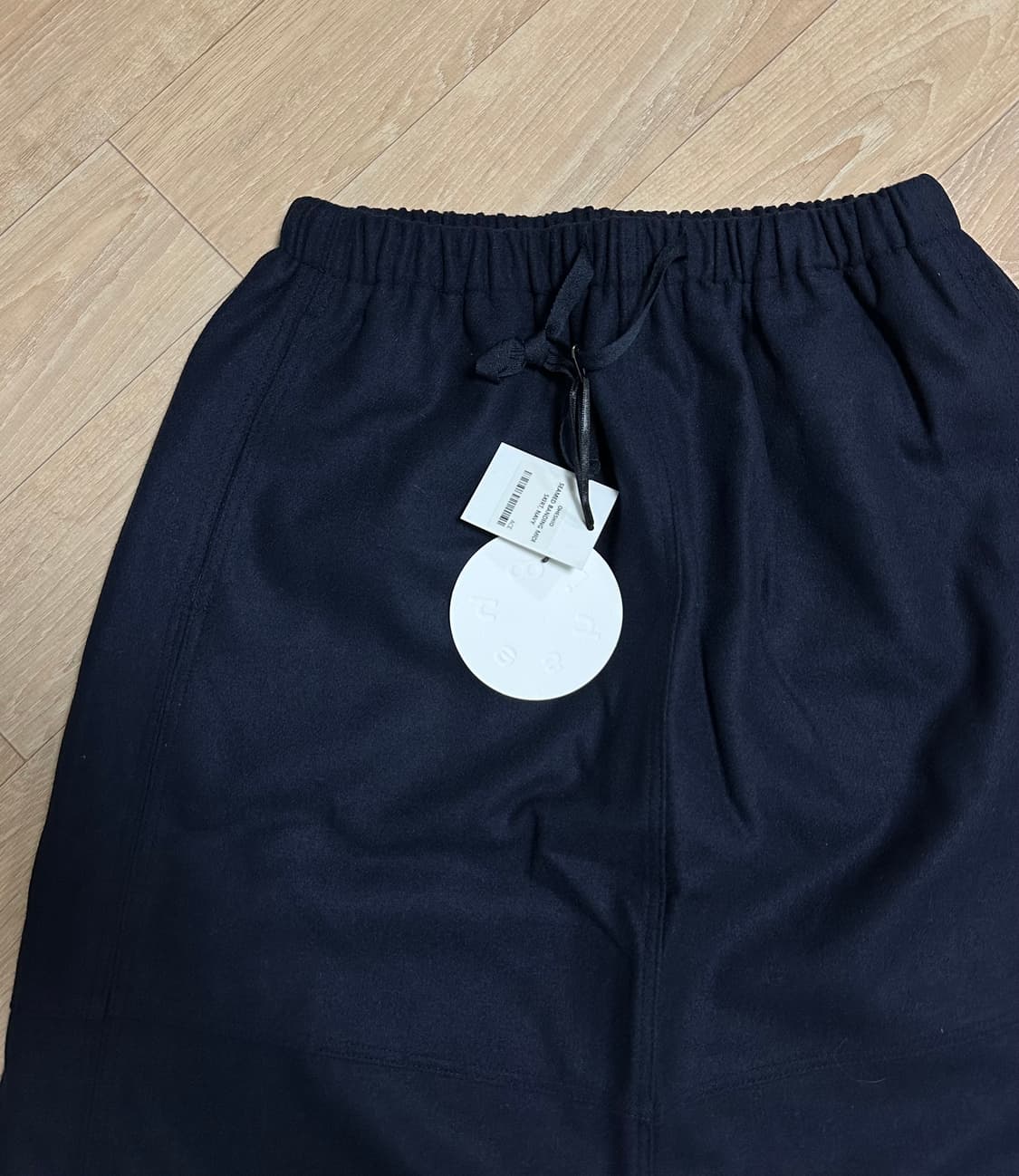 (새상품)오헤시오 STITCH BANDING MIDI SKIRT 상품이미지3