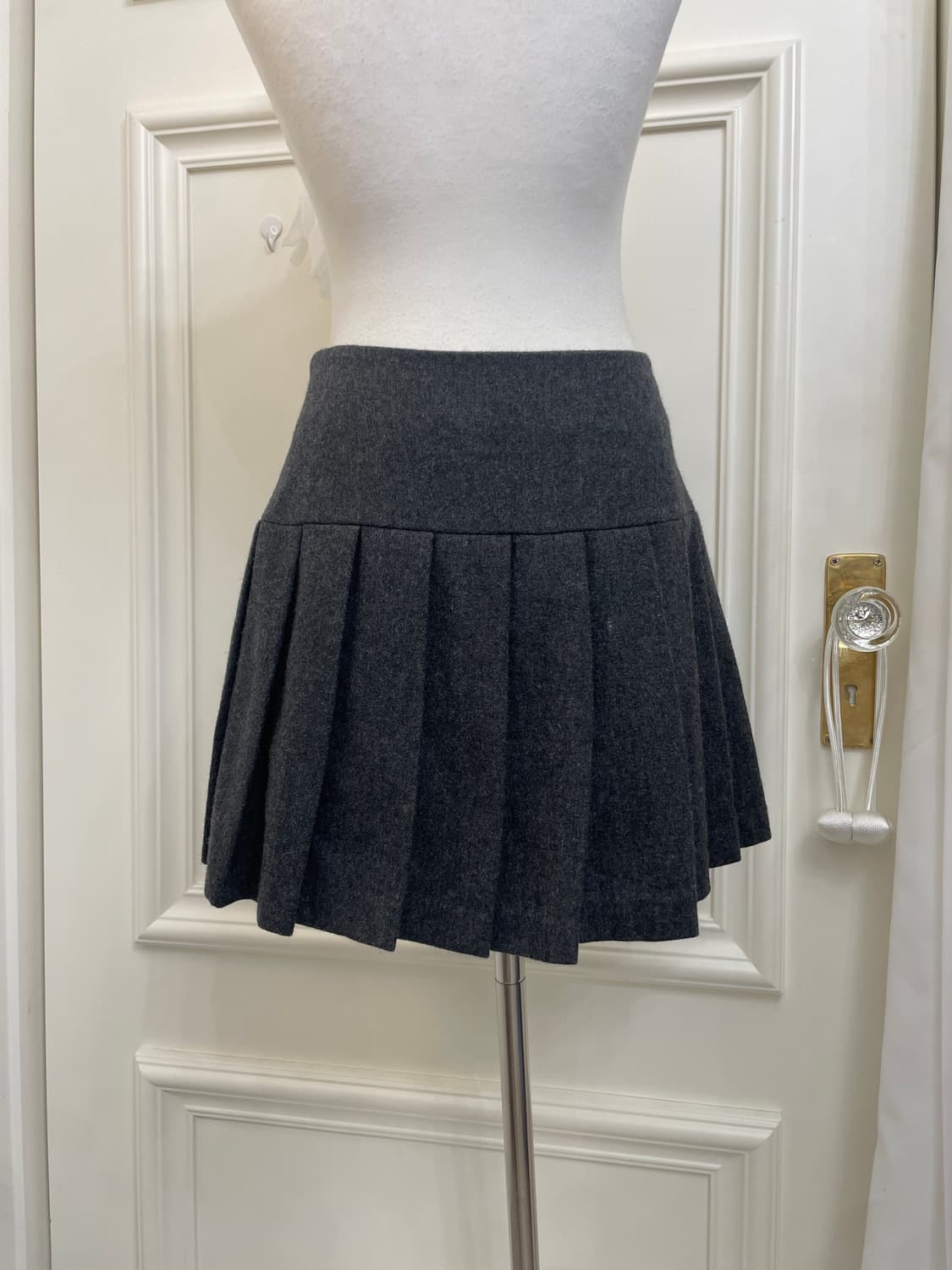 charcoal gold button pleats wool mini sk 상품이미지4