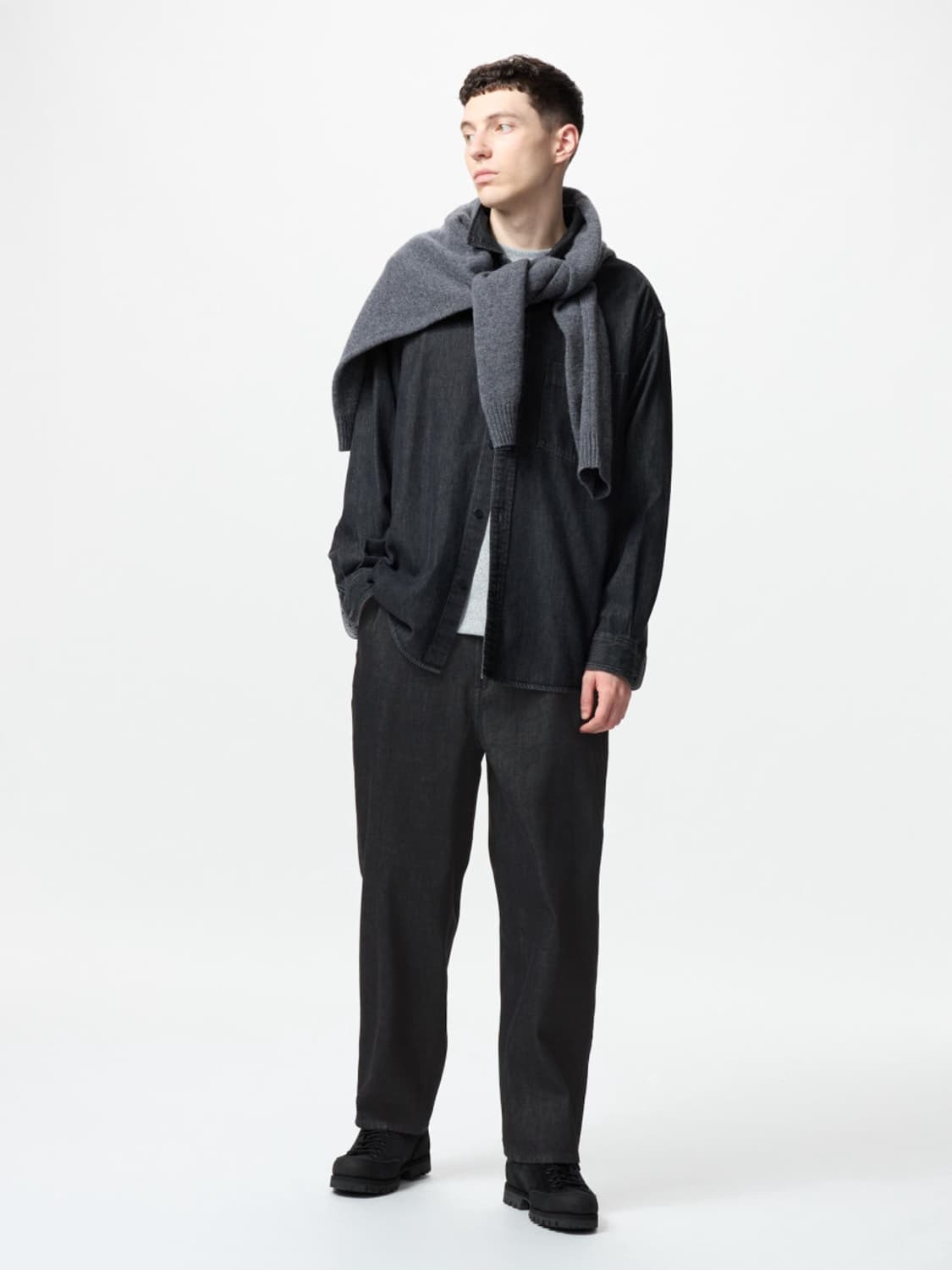 유니클로 와이드 테이퍼드 진 (블랙) 상품이미지2