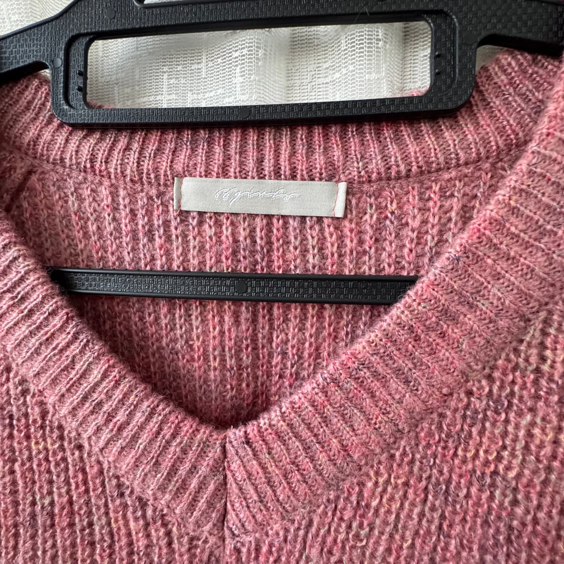 브이넥 로즈핑크 여리핏 니트 스웨터 상품이미지3