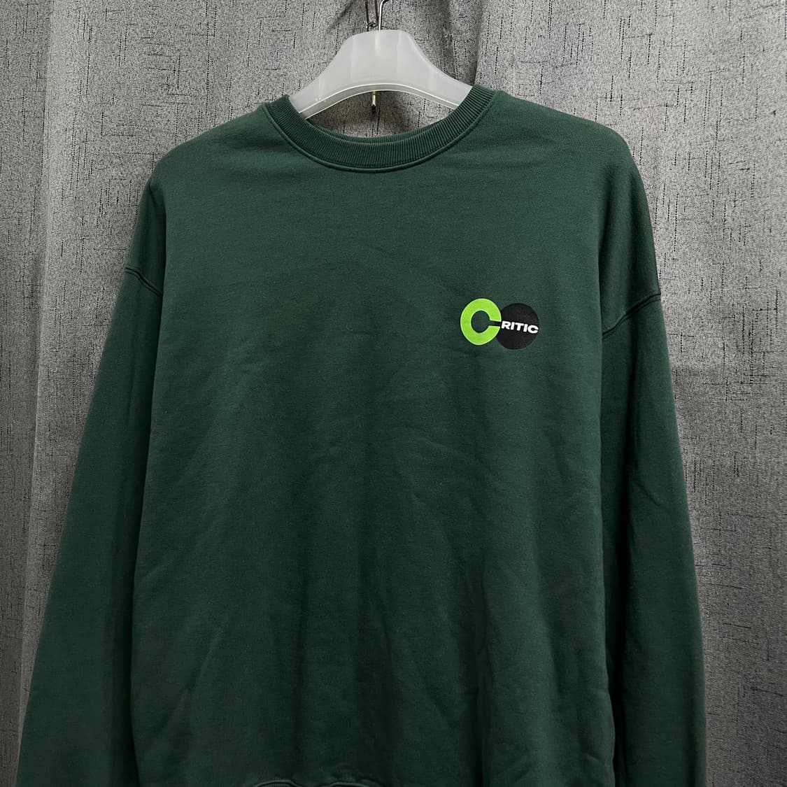 크리틱 CRITIC 딥그린 그래픽 긴팔 맨투맨 L 오버핏 상품이미지2