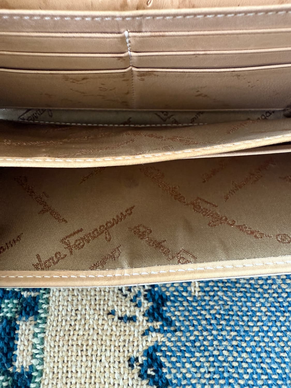 살바토레 페라가모(Salvatore Ferragamo)장지갑(ITALY) 상품이미지9