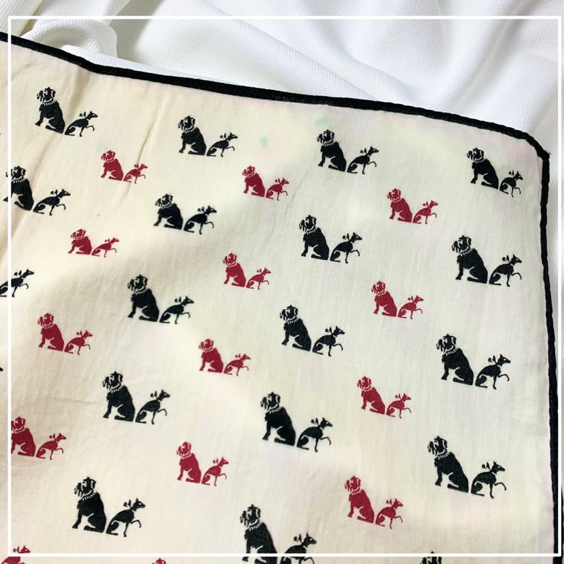 [정품] Burberry 버버리 동물패턴 빈티지 쁘띠스카프 손수건 상품이미지4