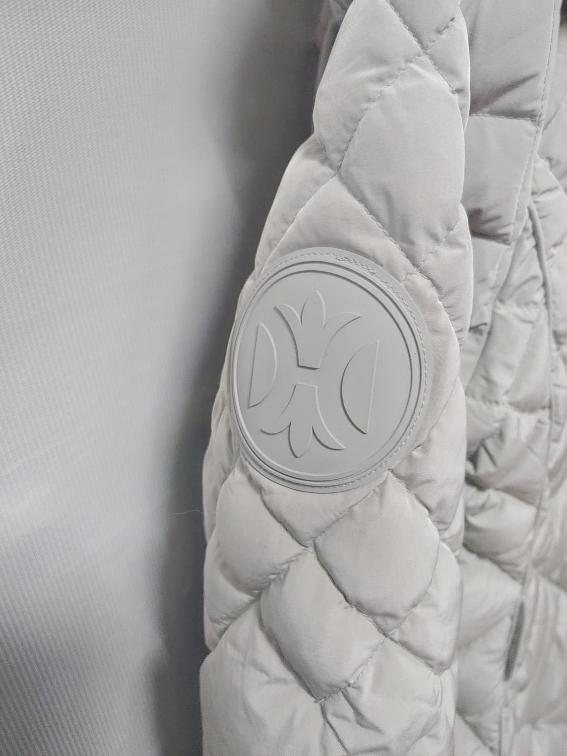 듀엘 퀼팅 후드 롱 패딩 여성 55 상품이미지3