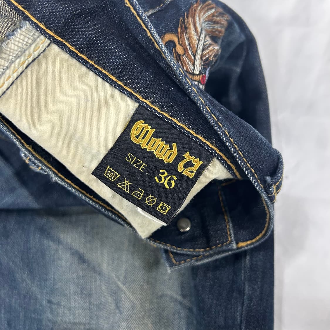 [CLOUD72] 클라우드 자수 디테일 워싱 데님팬츠 상품이미지7