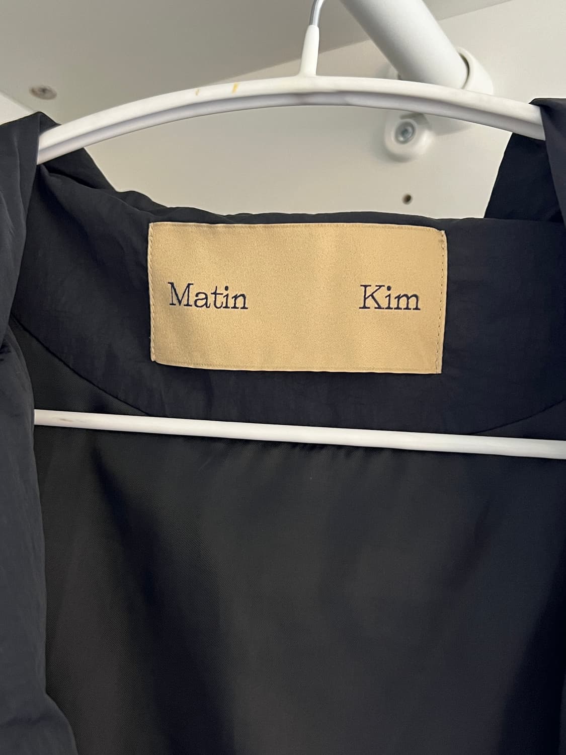 마뗑킴 크롭 후드 다운 재킷 (블랙) 상품이미지7