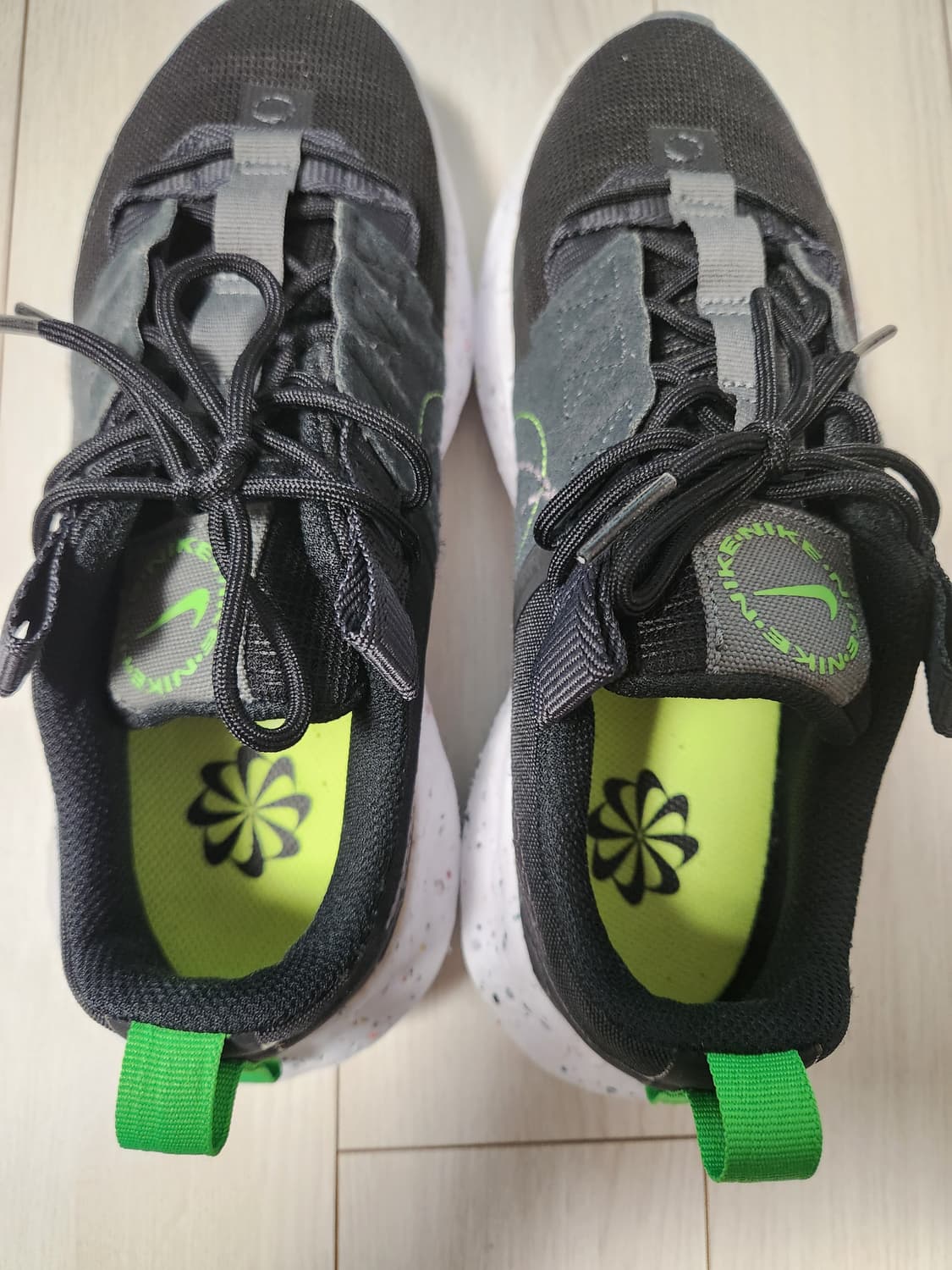 새상품급)나이키 운동화 크레이터 임팩트 블랙 다크 스모크 그레이 사이즈2 상품이미지7